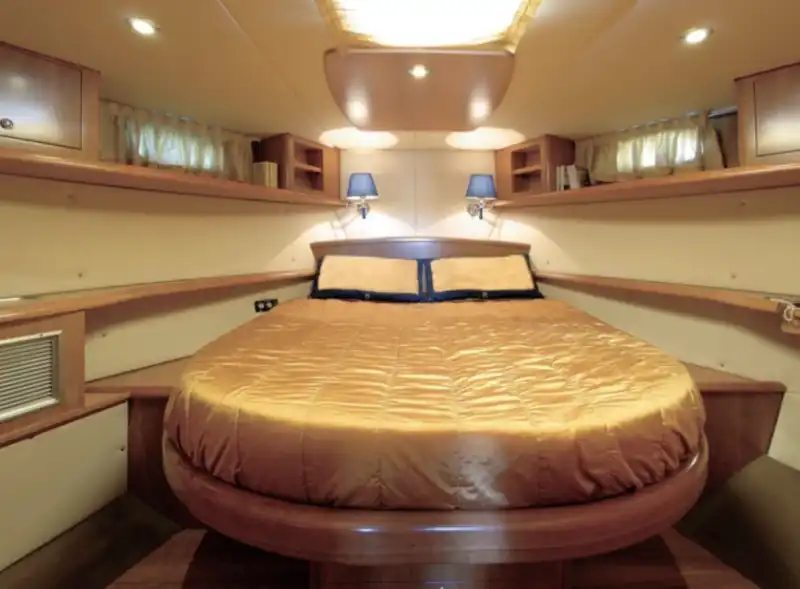 Camarote doble del Bengian con cama de matrimonio