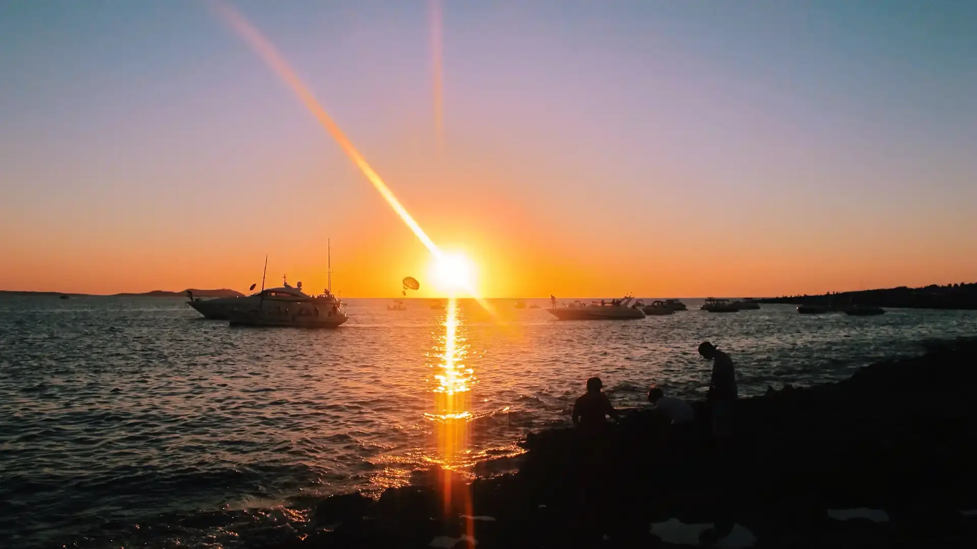 Sunset Mediterráneo